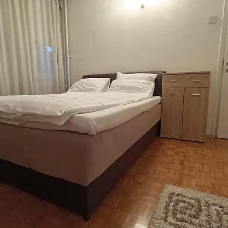 Family And Friends 3 Flat Апартаменты *